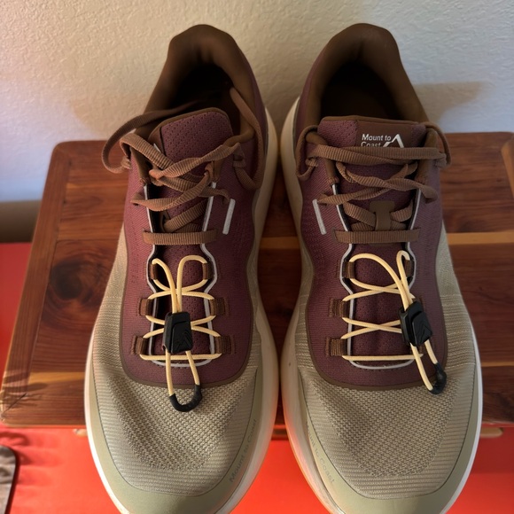 Mount to coast H1 size 10